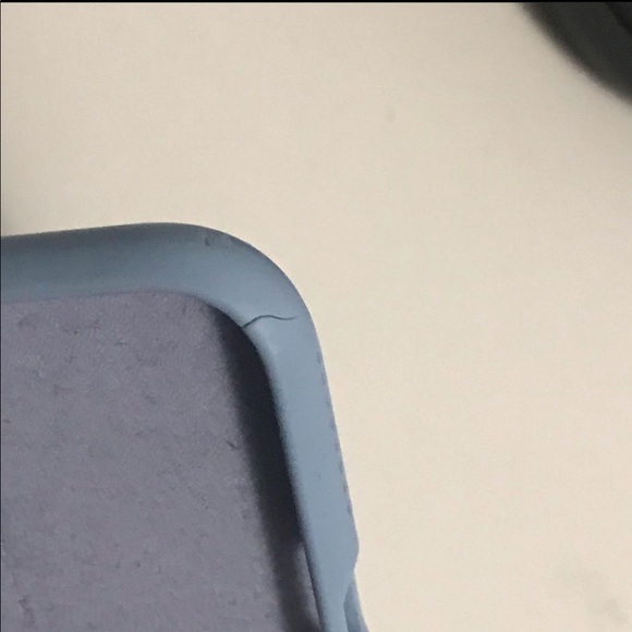 Silicone case - Picture 2 of 2